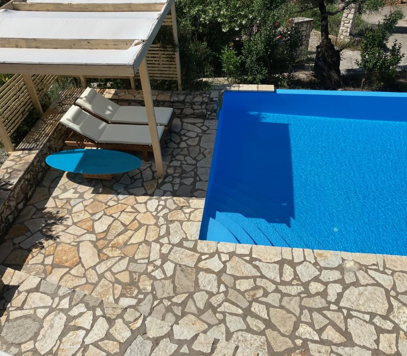 Double sun loungers